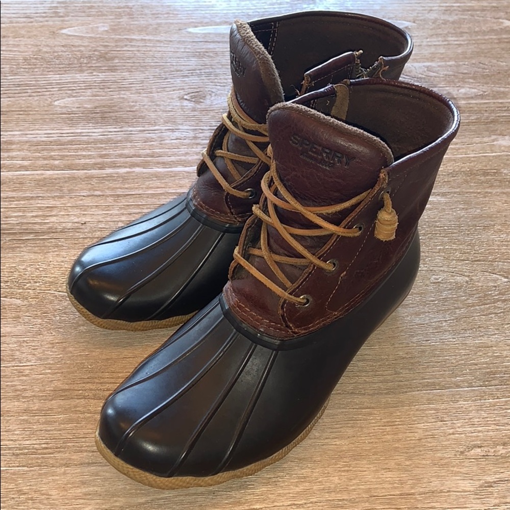 Sperry duck boots brown